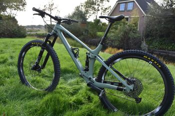 Used YT Industries Izzo Core 3 2022 Mountainbike, Grün — image 8 of 8