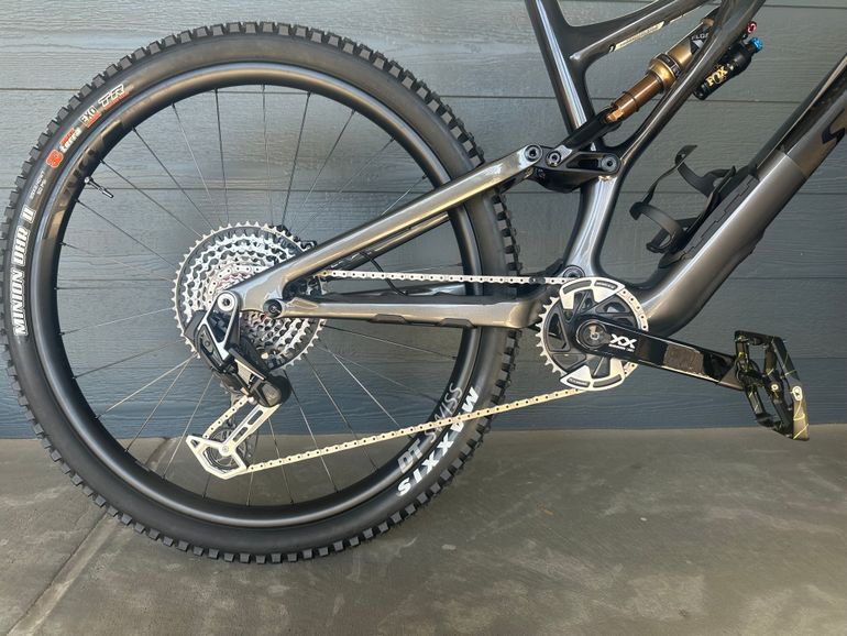 Used Specialized S-Works Stumpjumper EVO 2022 2022 Mountainbike, Black — image 2 of 7
