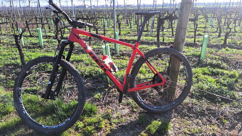 Used Trek Procaliber Sensah SRX 2021 Mountainbike, Red — image 7 of 18
