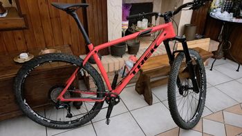 Used Trek Procaliber Sensah SRX 2021 Mountainbike, Red — image 10 of 18
