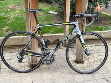 Used Scott Addict 10 2017 2017 Road & Gravel, Light Gray — image 7 of 7