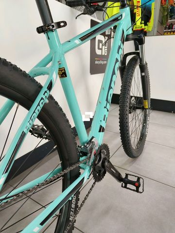 Used Bianchi Magma 9.2 – Alivio/Altus 2025 Mountainbike, Green — image 3 of 3