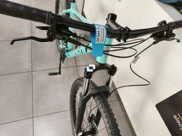Used Bianchi Magma 9.2 – Alivio/Altus 2025 Mountainbike, Green — image 2 of 3