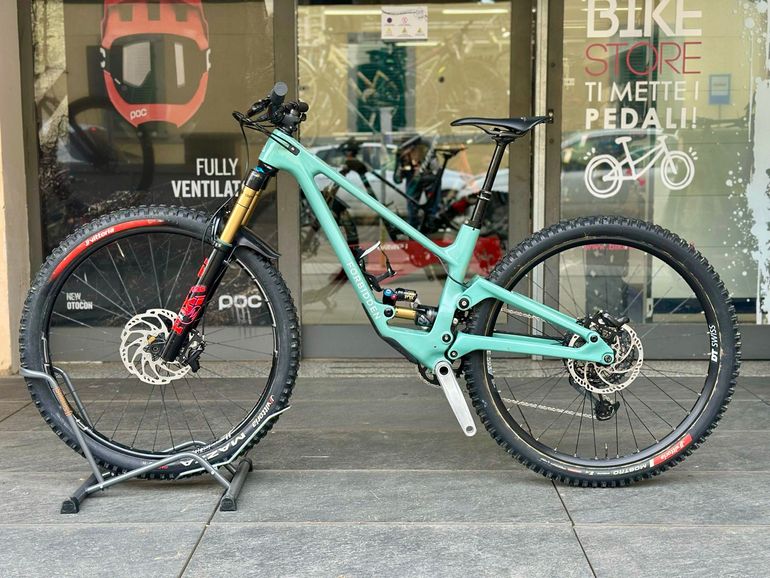 Used Forbidden Druid v2 full carbon 2024 Mountainbike, Green — image 5 of 5