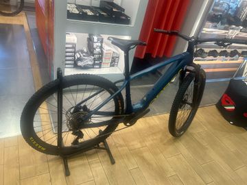 Käytetty Orbea URRUN 40 20mph 2023 2023 MTB