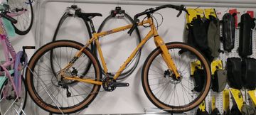 Käytetty Cinelli HOBOOTLEG GEO - SHIMANO TIAGRA MIX 2X 2024 2024 Road & Gravel
