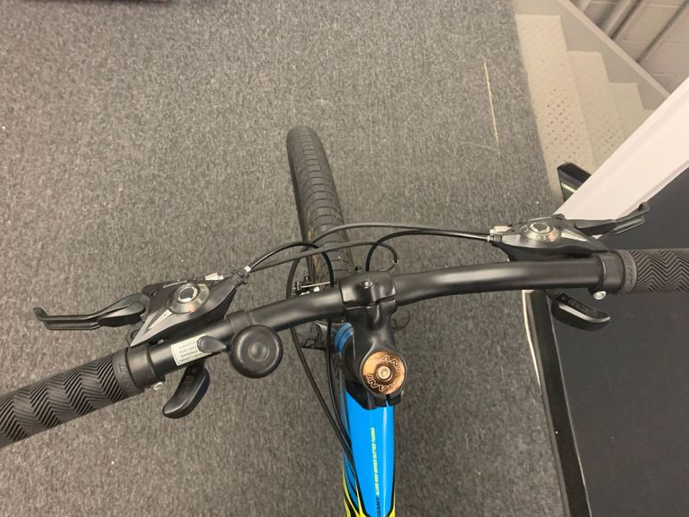 Used Giant Revel 2 2016 2016 Mountainbike, Green, 26 — image 3 of 8