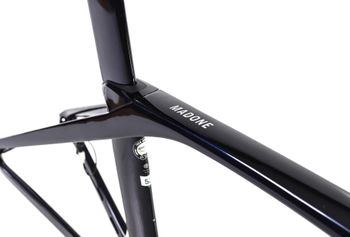 Used Trek Madone SL Disc Frame Set 2023 Road & Gravel, Negro — image 3 of 3