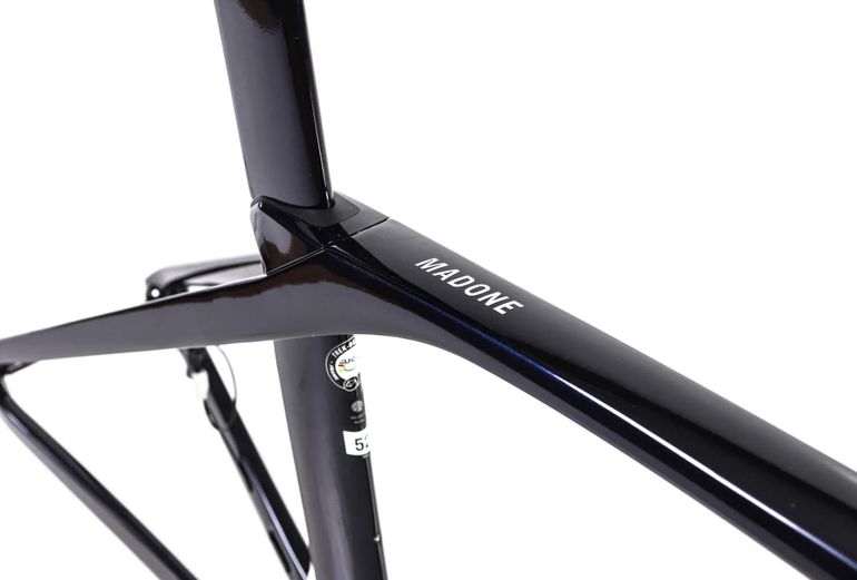 Used Trek Madone SL Disc Frame Set 2023 Road & Gravel, Negro — image 3 of 3