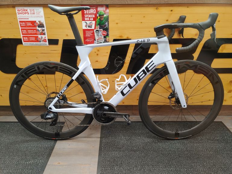 Used CUBE LITENING C:68X PRO 2022 Road & Gravel — image 1 of 9