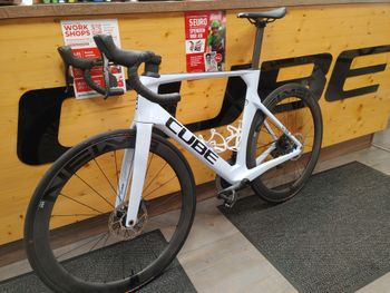 Used CUBE LITENING C:68X PRO 2022 Road & Gravel — image 2 of 9