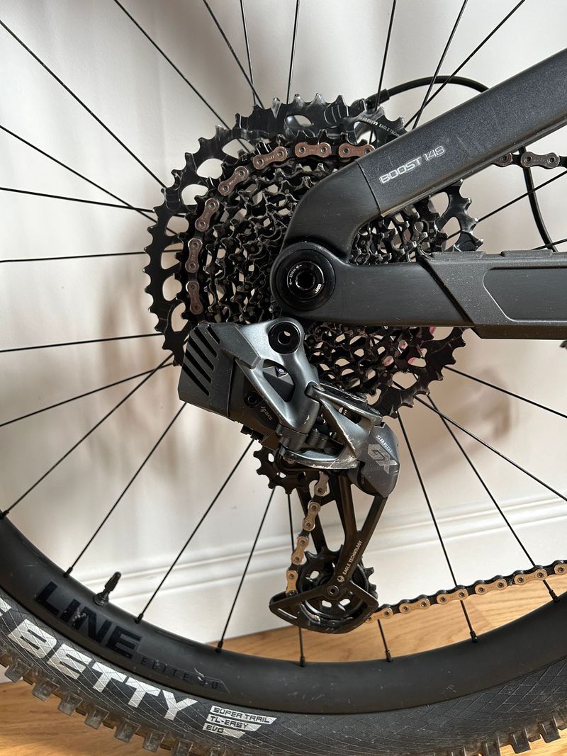 Używany Trek Slash SRAM X01 Eagle AXS 2024 Mountainbike — zdjęcie 3 z 6