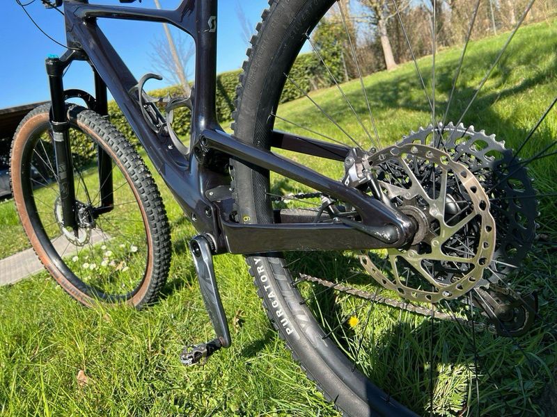 Używany Scott Spark 900 AXS 2022 2022 Mountainbike — zdjęcie 3 z 11