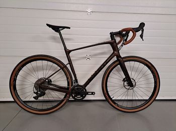 Used Giant Revolt Advanced 0 2020 Road & Gravel — image 1 of 6