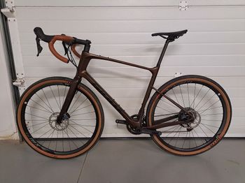 Used Giant Revolt Advanced 0 2020 Road & Gravel — image 3 of 6
