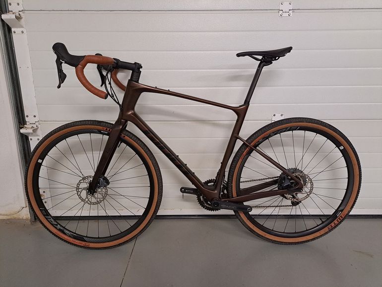 Used Giant Revolt Advanced 0 2020 Road & Gravel — image 3 of 6