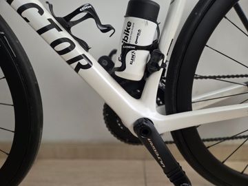 Used Factor O2 2023 2023 Road & Gravel, White — image 15 of 19