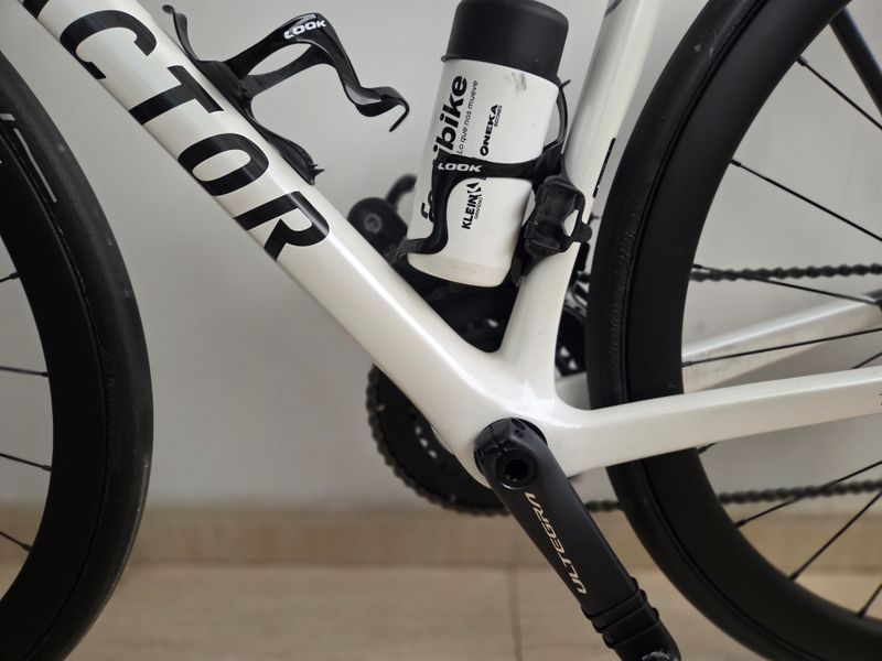 Used Factor O2 2023 2023 Road & Gravel, White — image 15 of 19