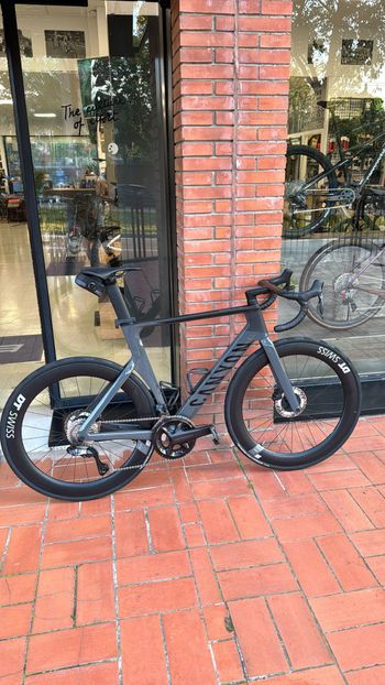 Canyon Aeroad CF SLX 8 Di2 | Do -70% | buycycle