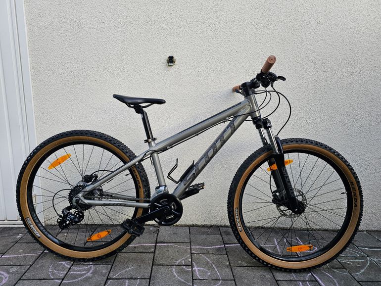 Used Scott Roxter 26 disc 2021 2021 Mountainbike, Light Gray, 26 — image 3 of 9
