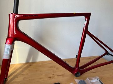 Used Cannondale SuperSix EVO Hi-MOD Disc frameset Frameset 2022 Road & Gravel, Red — image 10 of 45