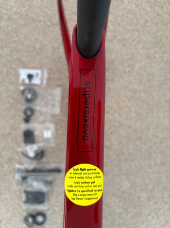 Tweedehands Cannondale SuperSix EVO Hi-MOD Disc frameset Frameset 2022 Road & Gravel — afbeelding 39 van 45