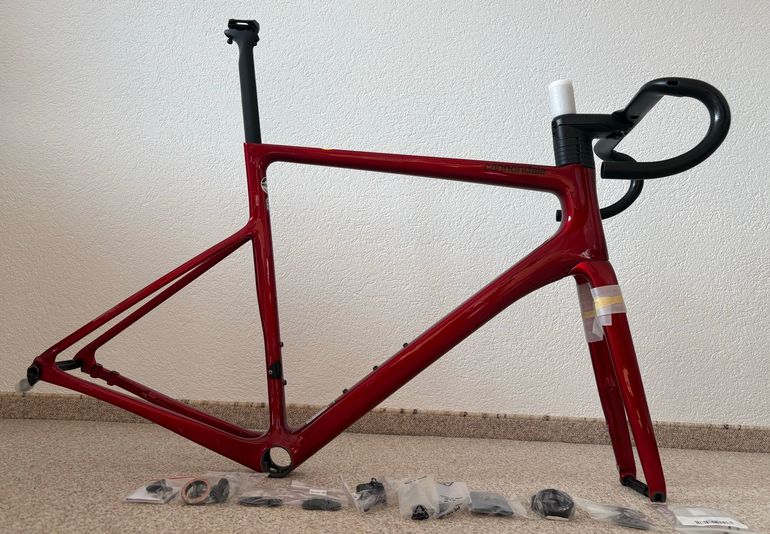 Tweedehands Cannondale SuperSix EVO Hi-MOD Disc frameset Frameset 2022 Road & Gravel — afbeelding 29 van 45