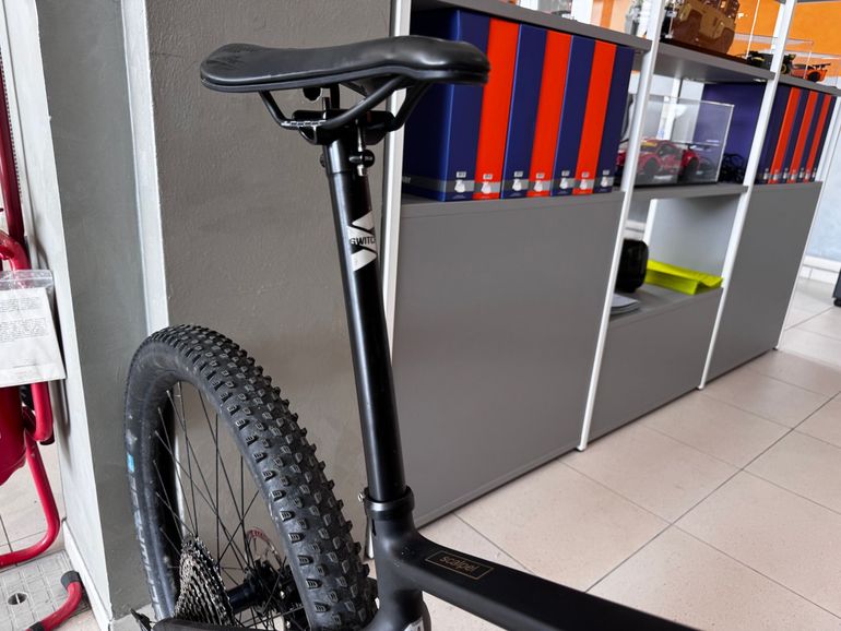 Used Cannondale Scalpel Shimano Deore XT 2022 Mountainbike, Black, 29 — image 13 of 16
