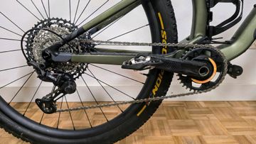 Used Orbea OIZ M Custom 2022 Mountainbike, Green, 29 — image 3 of 4