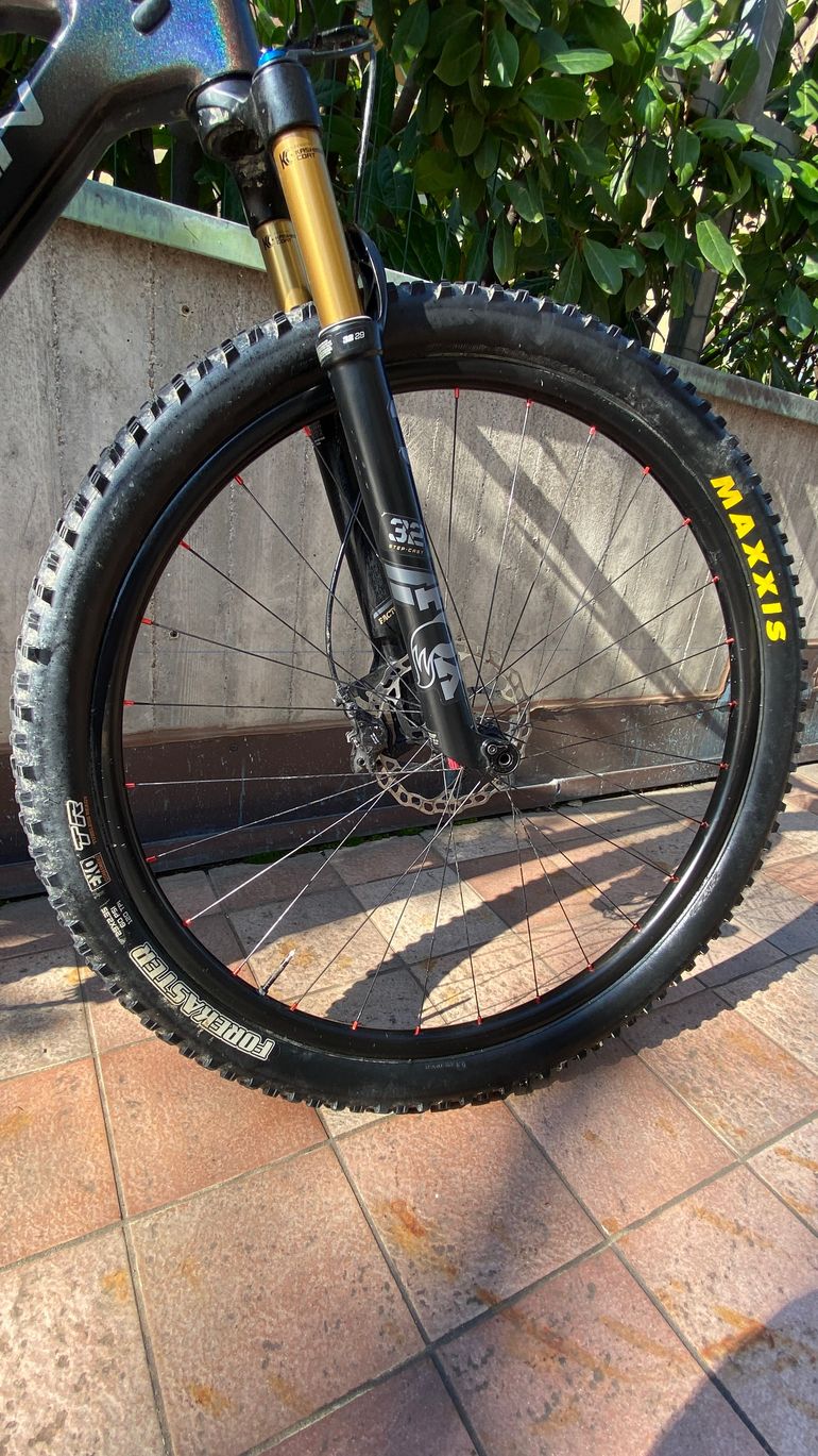 Brugt Lee Cougan Crossfire air 2023 2023 Mountainbike — billede 9 af 11