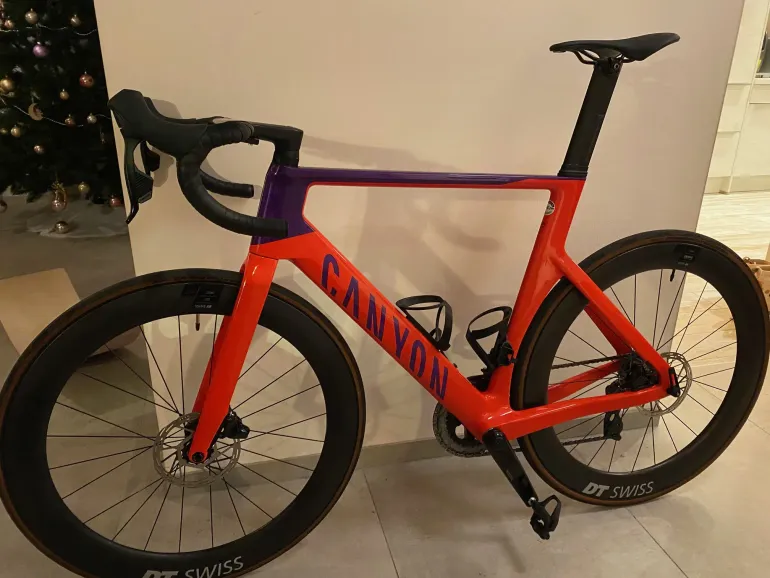Gebrauchtes Canyon Aeroad CF SLX 7 Disc eTap 2022 Road & Gravel, Rot — Bild 3 von 7
