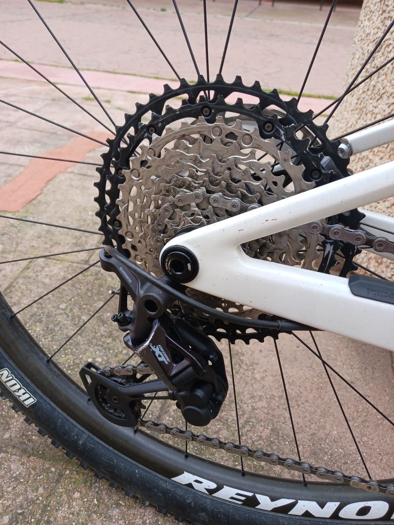 Brugt Canyon Lux World Cup CF 7 2023 2023 Mountainbike — billede 3 af 6