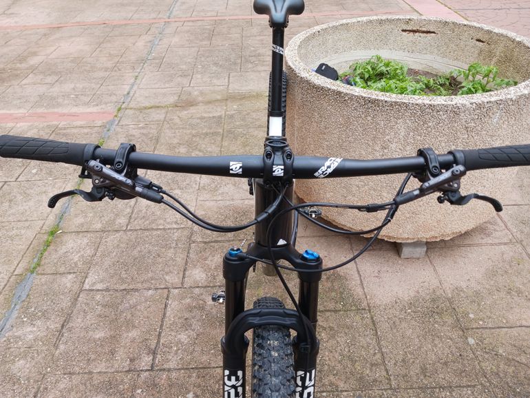 Brugt Canyon Lux World Cup CF 7 2023 2023 Mountainbike — billede 6 af 6
