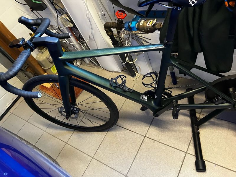 Used Scott Addict RC 15 2022 2022 Road & Gravel