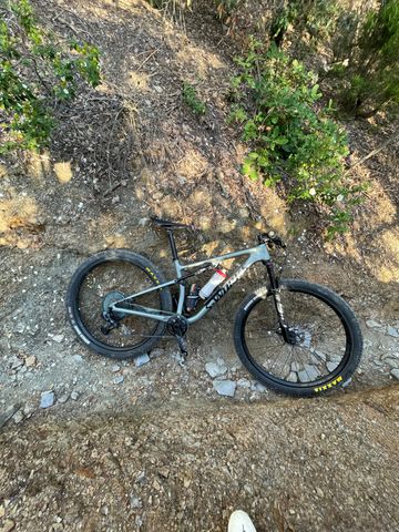 Specialized S-Works Epic 2022 2022 Mountainbike de segunda mano, Gris claro — imagen 5 de 5