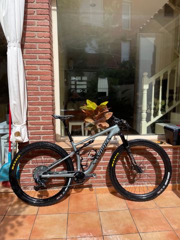 Specialized S-Works Epic 2022 2022 Mountainbike de segunda mano, Gris claro — imagen 4 de 5