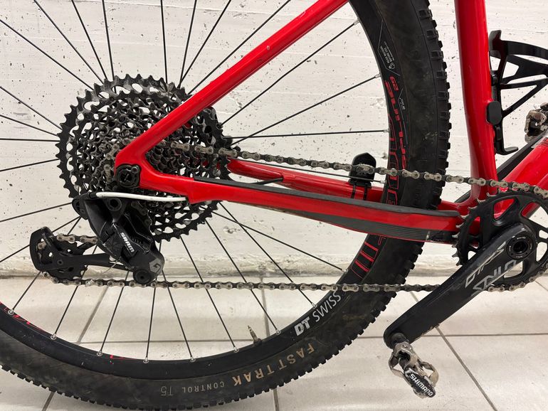 Used Focus RAVEN Lite 2018 2018 Mountainbike, Red, 29 — image 3 of 5