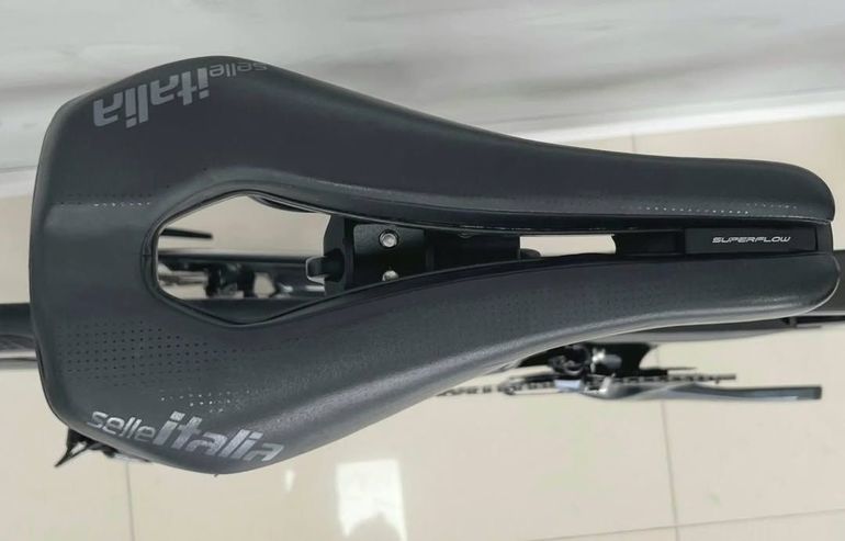 Canyon Speedmax CF 8 DISC 2023 Road & Gravel usato, Nero — immagine 5 di 11