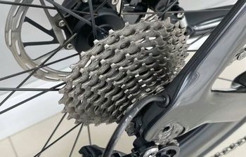 Canyon Speedmax CF 8 DISC 2023 Road & Gravel usato, Nero — immagine 10 di 11