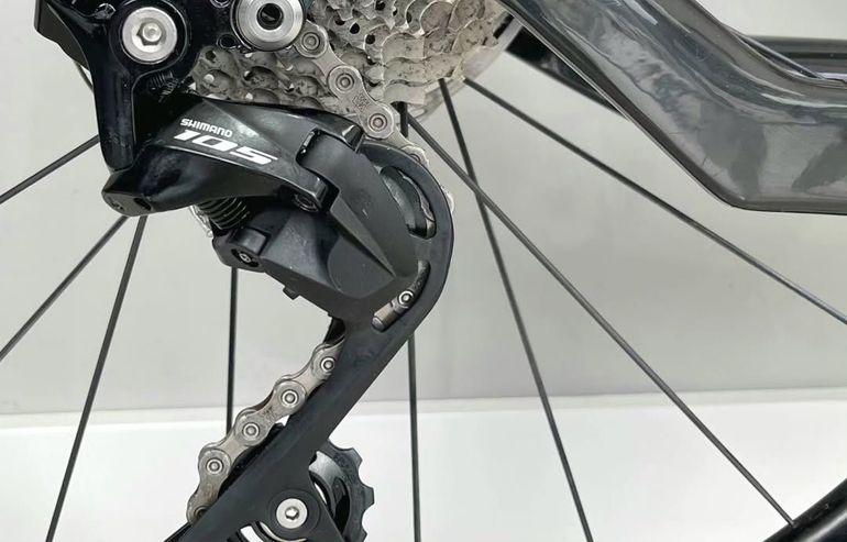 Canyon Speedmax CF 8 DISC 2023 Road & Gravel usato, Nero — immagine 8 di 11