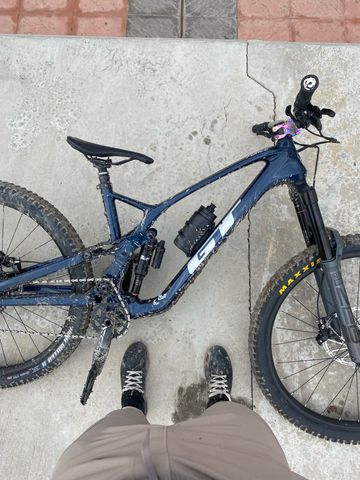 Used GT Force Carbon Pro LE 2022 2022 Mountainbike, Blue, 29 — image 3 of 13