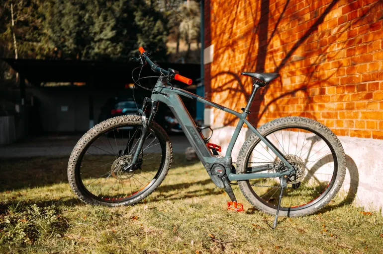 Used CUBE REACTION HYBRID RACE 625 2021 Mountainbike, Light Gray — image 3 of 7