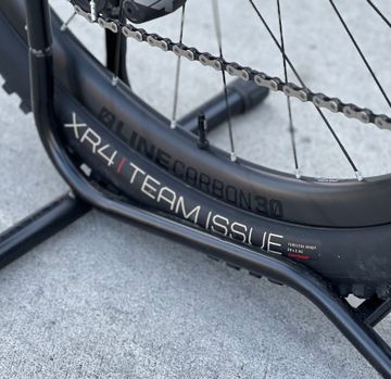 Used Trek Slash 9.8 2019 2019 Mountainbike, Blue, 29 — image 8 of 8