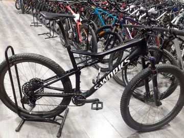 Used Specialized Epic SRAM XX1 Eagle 2019 Mountainbike, Black — image 2 of 5