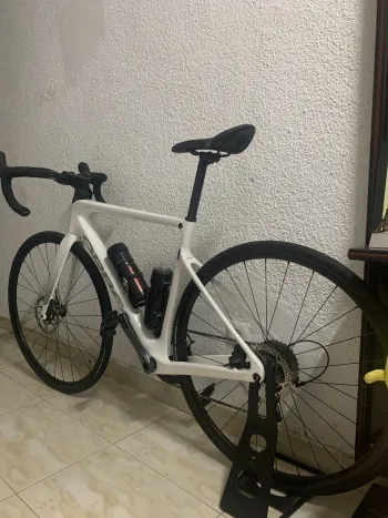 Used Orbea ORCA M40 2022 Road & Gravel, White — image 1 of 3