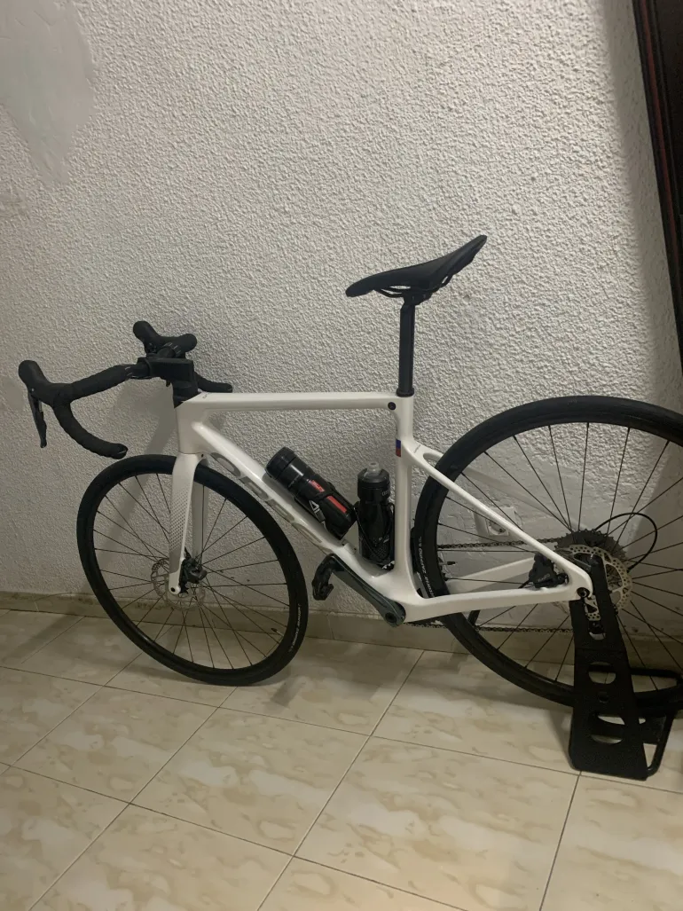 Used Orbea ORCA M40 2022 Road & Gravel, White — image 3 of 3