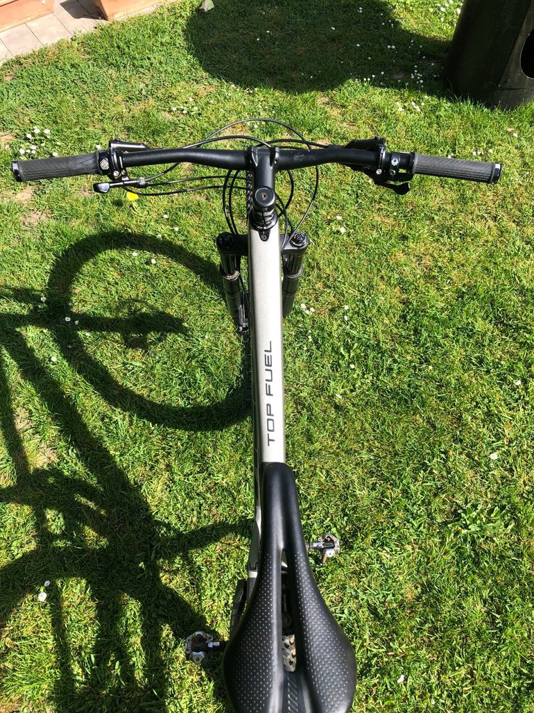 Gebrauchtes Trek Top Fuel 9.7 2021 2021 Mountainbike, Hellgrau, 29 — Bild 2 von 4