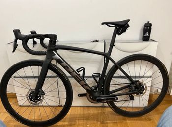 Used Trek Émonda SLR 7 AXS 2024 2024 Road & Gravel, Black — image 2 of 3