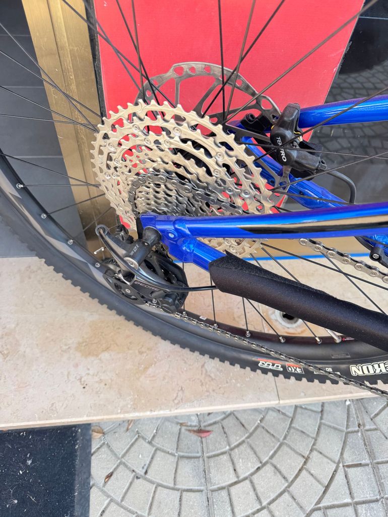 Used Giant Stance E+ 1 2022 2022 Mountainbike, Blue, 29 — image 4 of 4