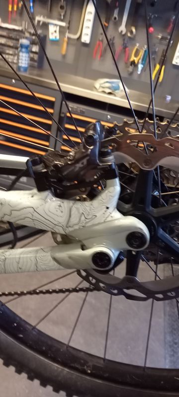 Used Specialized Turbo Levo Comp 2021 2021 Mountainbike, White, 29 — image 5 of 7